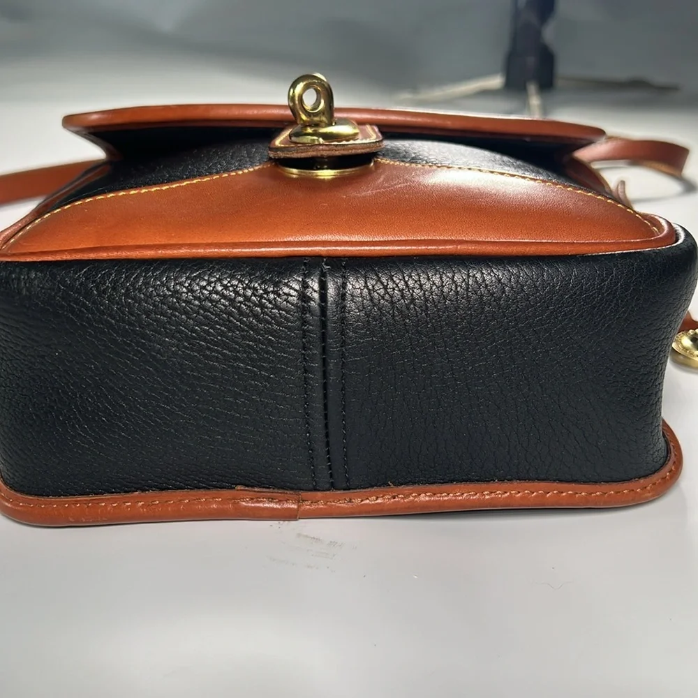 Top Carry All Weather Leather Vtg Dooney & Bourke Turnlock